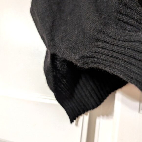 Ann Taylor Oversized Turtleneck Batwing Sleeves Poncho Like Sweater Black XS/S - Picture 4 of 6